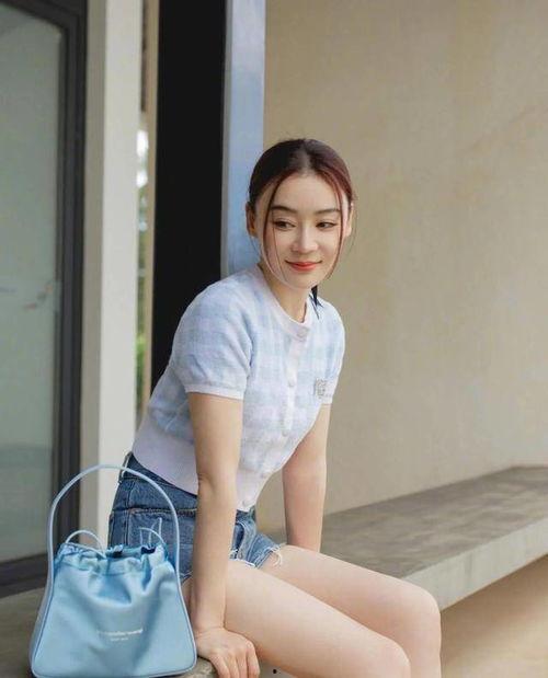 到处逛的娱乐圈吃瓜人